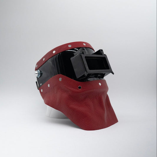 Tiger Scoop Pro - Black On Red Leather
