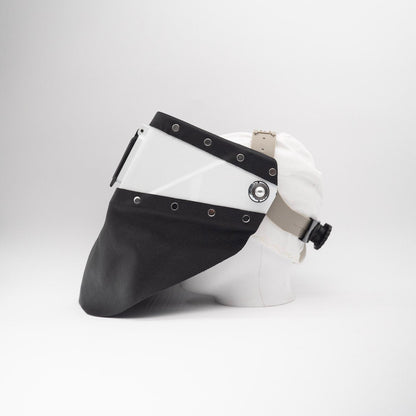 Phanthom Pro - White On Black Leather