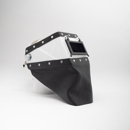 Phanthom Pro - White On Black Leather