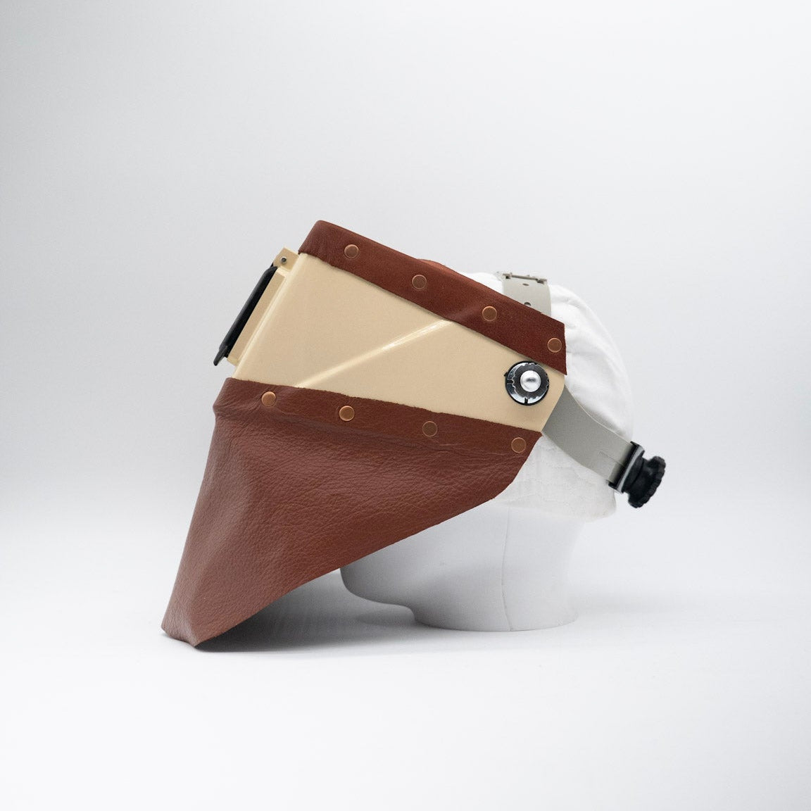 Phanthom Pro - Coffee On Brown Leather