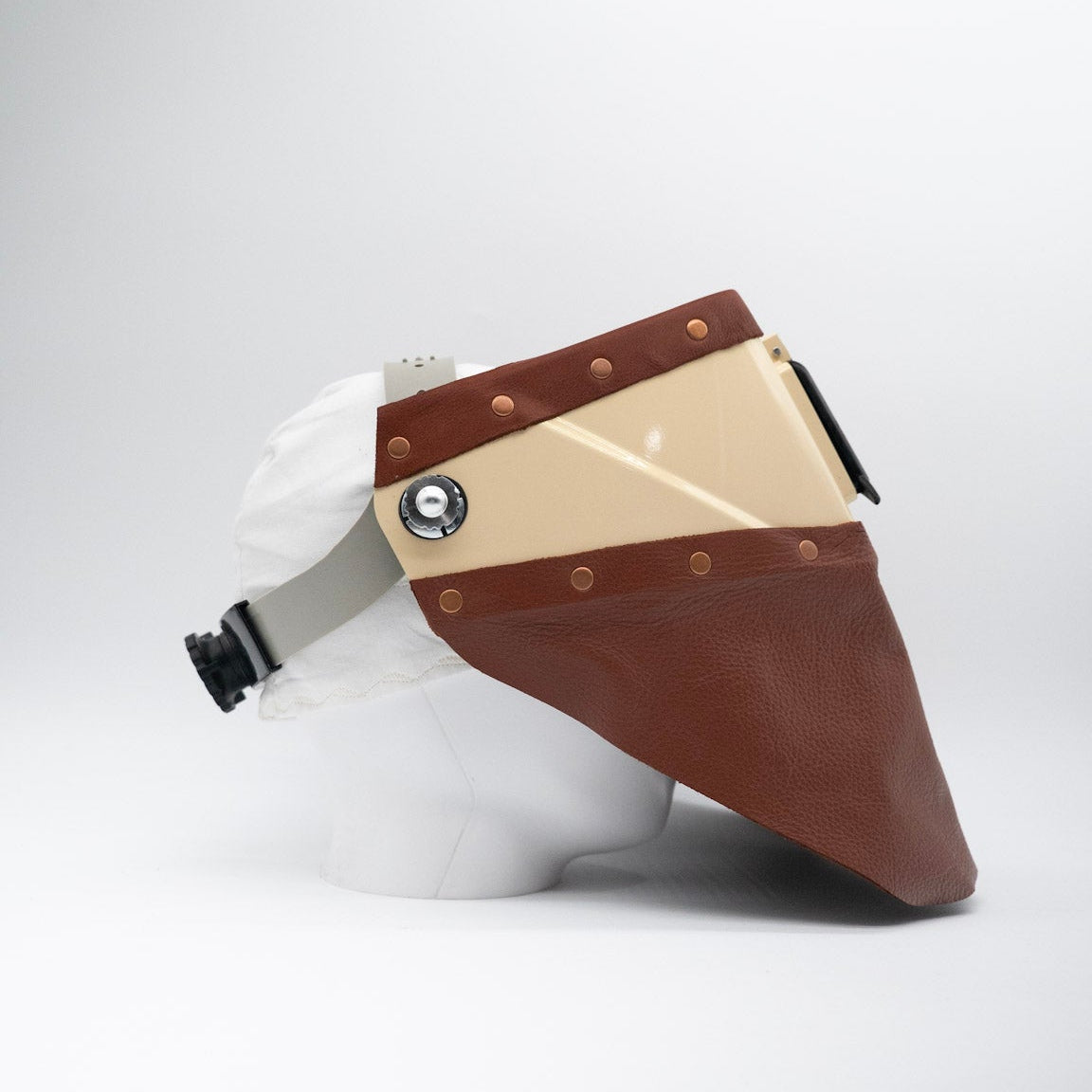 Phanthom Pro - Coffee On Brown Leather