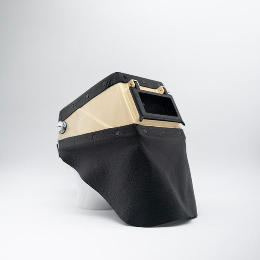 Phanthom Pro - Coffee On Black Leather